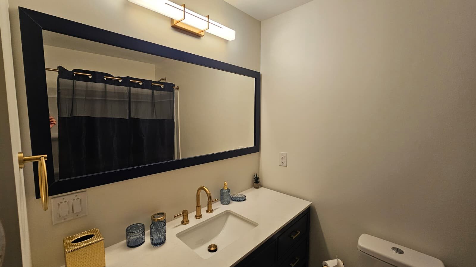 Second guest bathroom